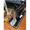 Image 4 : VINTAGE SINGER TREADLE BASE SEWING MACHINE IN TABLE