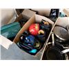 Image 3 : 3 boxes of pans, sporting goods and camp supplies