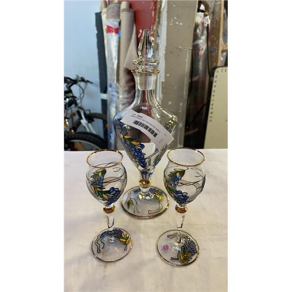 SWEETHEART SET DECANTER AND 2 GLASSES