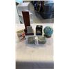 Image 1 : 5 COLLECTABLE COIN BANKS INCLUDING SKYSCRAPER AND CAR
