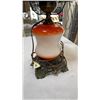Image 8 : ORANG AND WHITE COLONIAL TABLE LAMP - NO FLUTE