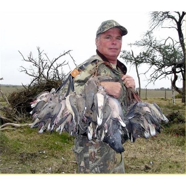 Argentina: 4-Day High Volume Dove Shooting for 4 Hunters