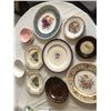 Image 1 : Decorative Plates