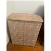 Image 5 : Vintage Laundry Hamper