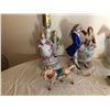 Image 3 : 4 Figurines and 1 Lamp