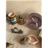 Image 6 : 32 Assorted Knick-Knacks