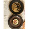Image 2 : 5 Decorative Plates