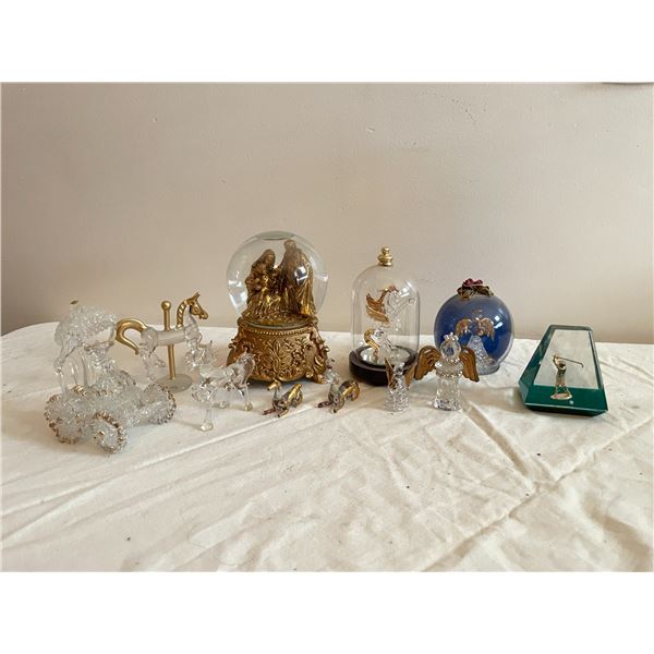 Assorted Glass Décor