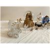Image 2 : Assorted Glass Décor