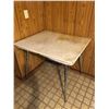 Image 2 : Table - No Chairs