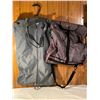 Image 1 : 2 Garmet Bags