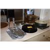 Image 1 : MIXED LOT: LACQUER & STAINLESS PLATES/CHARGERS, GODINGER FLUTES & PUPU TRAYS (83 PCS)