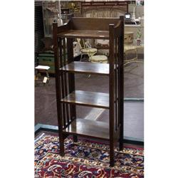 CIRCA 1910-20 OAK ARTS AND CRAFTS SHELF UNIT