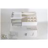 Image 1 : LOT OF 2MAKEUP ORGANIZERS
