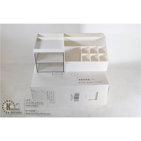 LOT OF 2MAKEUP ORGANIZERS