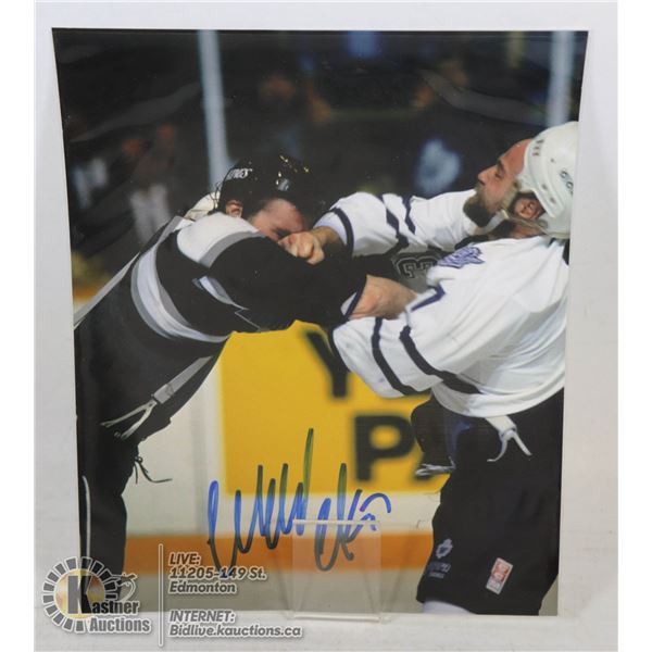 WENDEL CLARK AUTOGRAPHED TORONTO MAPLE LEAFS 8X10
