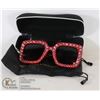 Image 1 : NEW RHINESTONE SUNGLASSES WITH CASE
