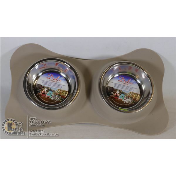 PAIR OF PET DISHES WITH SILICONE STABALIZER MAT