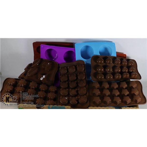 FLAT OF SILICONE CANDY MOULDS / ICE CUBE TRAYS