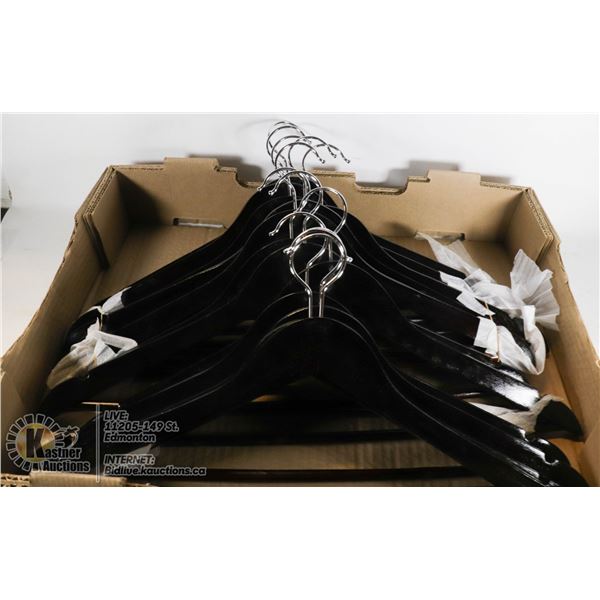 FLAT OF WOODEN HANGERS