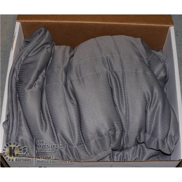 WEIGHTED BLANKET AND COVER