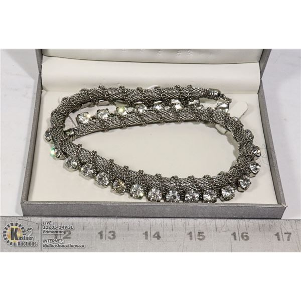 HEAVY ROPE AND RHINESTONE NECKLACE