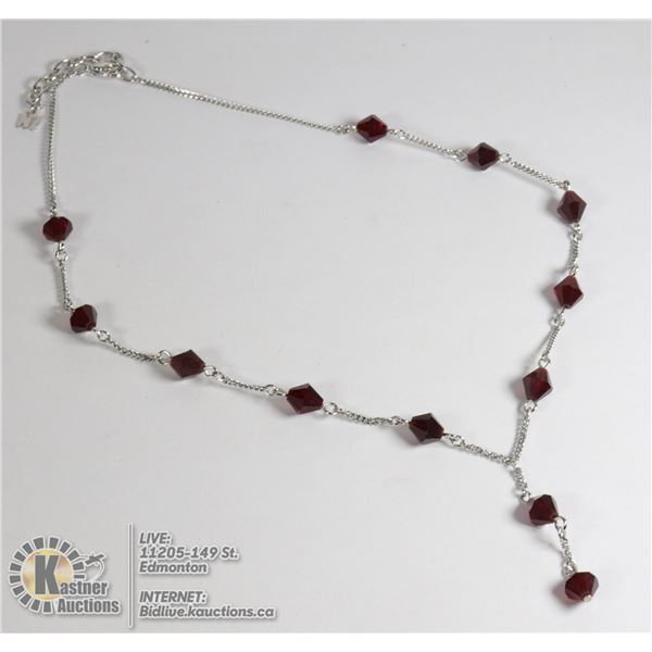 COSTUME JEWELRY RED COLORED STONES ON SILVER CHAIN