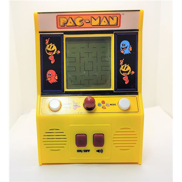 10)  VINTAGE TABLE TOP PAC-MAN GAME, NEW