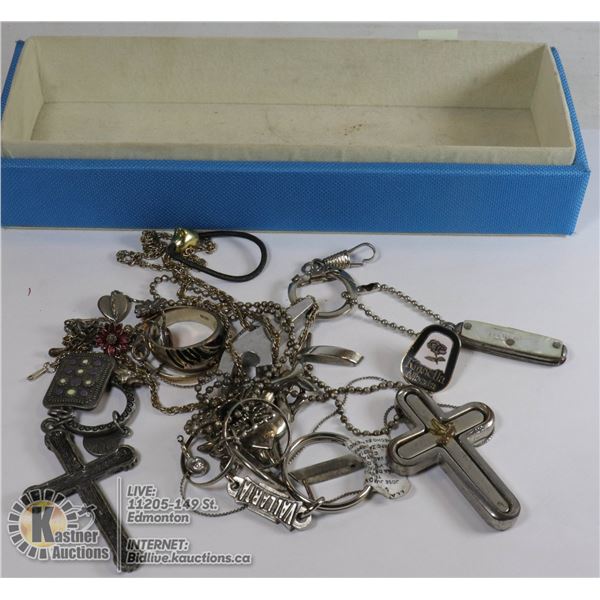 MISCELLANEOUS JEWELRY IN BOX