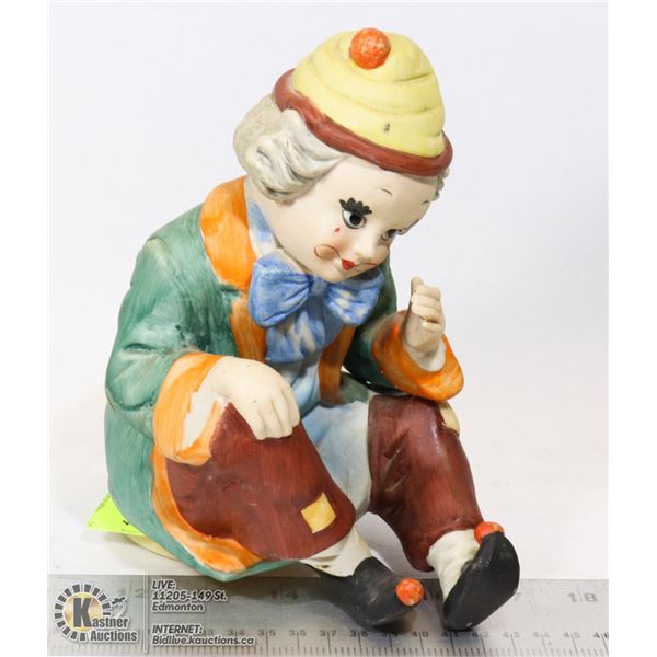 PORCELAIN MUSICAL CLOWN