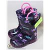 Image 1 : PAIR CHILDRENS "LIT UP" RUBBER BOOTS SZ 5