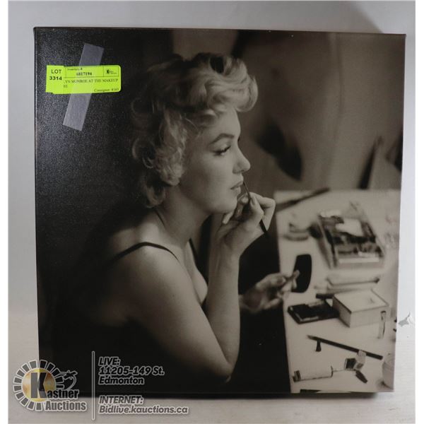 MARILYN MONROE AT THE MAKEUP CENTRE