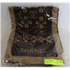 Image 1 : NEW CHANEL SCARF - SHAMROCK MOTIF
