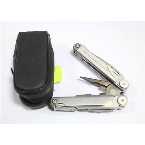 LEATHERMAN WAVE MULTI TOOL.