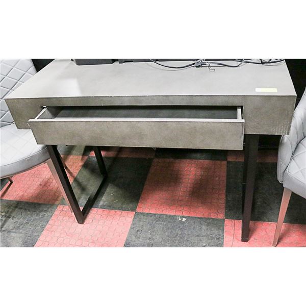 SHOWHOME BLACK & GREY SOFA TABLE