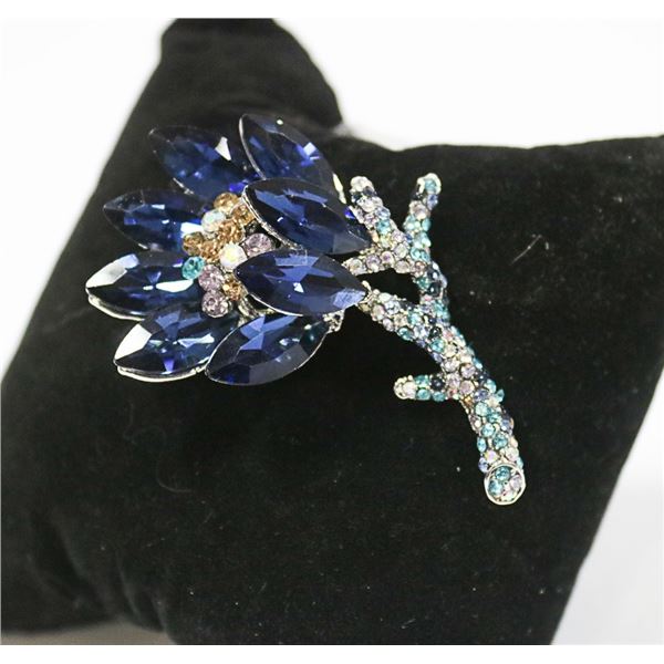 FLOWER RHINESTONE BROOCH WITH MARQUIS CUT STONES
