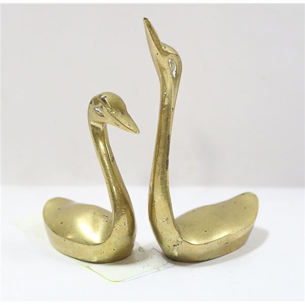 VINTAGE BRASS SWANS