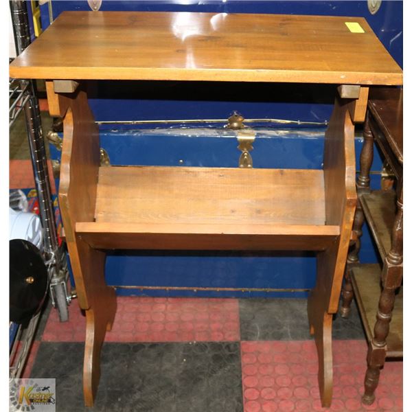 VINTAGE WOOD MAGAZINE TABLE