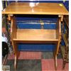 Image 1 : VINTAGE WOOD MAGAZINE TABLE