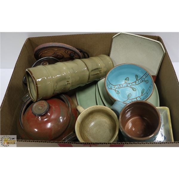 ASSORTED POTTERY LOT
