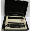 Image 2 : VINTAGE OLYMPIA ELECTRONIC TYPEWRITER