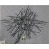 Image 1 : METAL SHOWHOME BRANCH HANGER ART