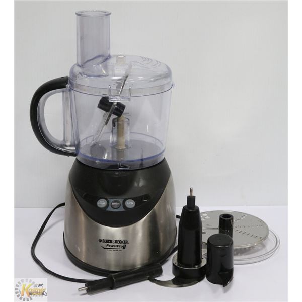 BLACK & DECKER ROBOT CULINAIRE 600 WATTS