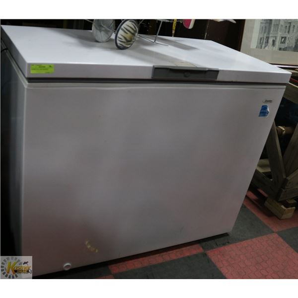 DANBY FULL SIZE FREEZER