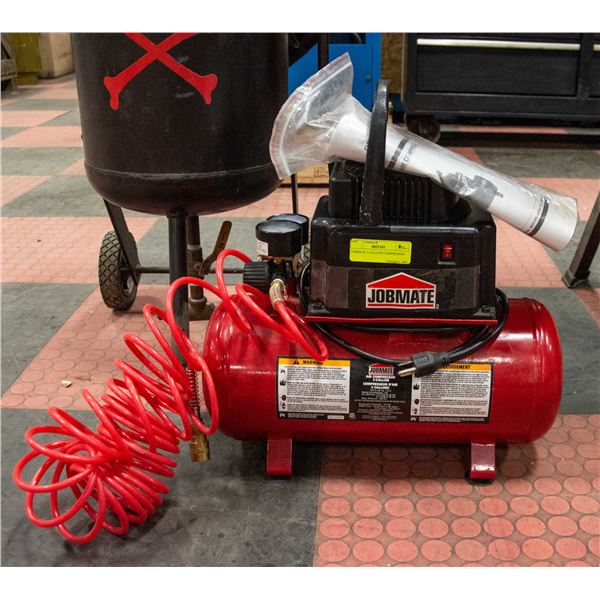 JOBMATE 3 GALLON COMPRESSER