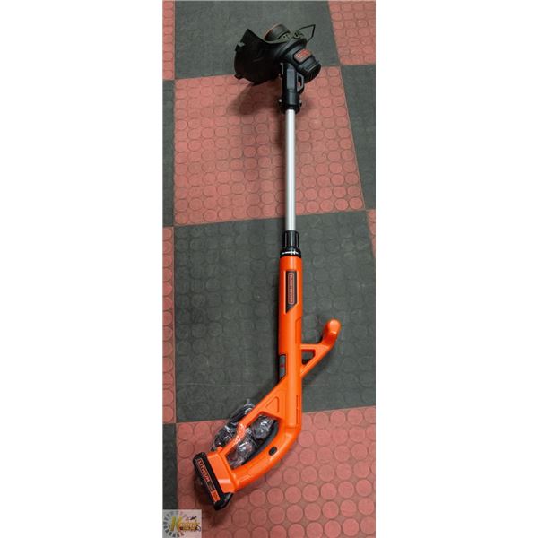 BLACK & DECKER CORDLESS WEEDEATER - 20V LI-ION
