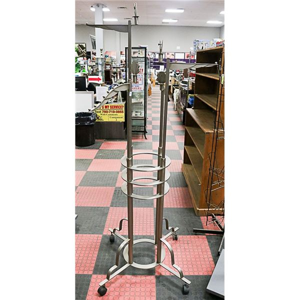METAL RETAIL CLOTHING RACK ON WHEELS