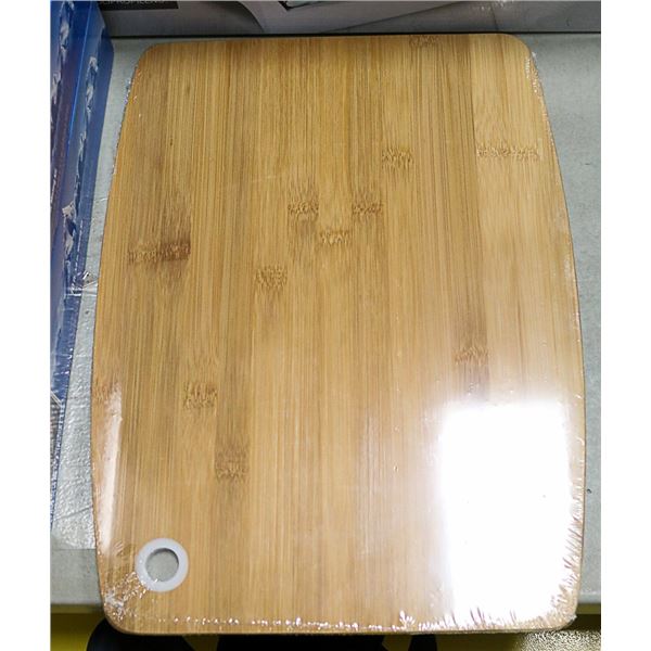NEW BAMBOO CUTTING BOARD