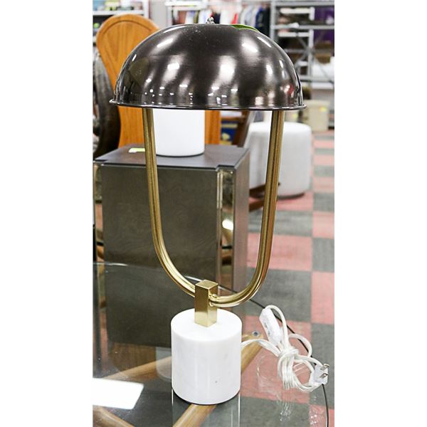 SHOWHOME LAMP WITH STONE BASE