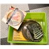 Image 1 : PLASTIC TOTE FULL OF SAW BLADES